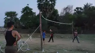 លេងរអិលដួលដោយមិនដឹងខ្លួន