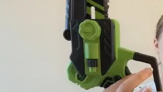 Mini Chainsaw Cordless 6 Inch  , Handheld Chainsaw Battery, Perfect for pruning and trimming your pl