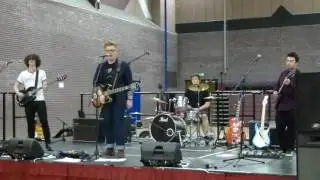 The Noise Merchants - Tainted Love (live at the Brentwood Centre)