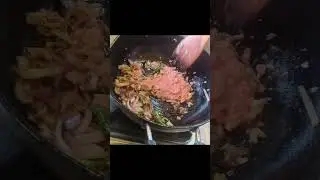 পটল চিংড়ি 😋😋#youtubeshorts #shortvideo #trendingshorts #shortsfeed #cookingshots