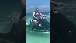 Как кататься на гидроцикле ответственно ￼