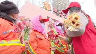GLOBALink | Unsold flowers in NE China turned into gifts for anti-epidemic staff