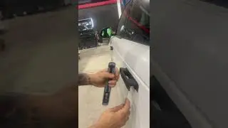 How to remove the handle cover on a 2023 LAND ROVER VELAR #landrover #landrovervelar #car#automobile