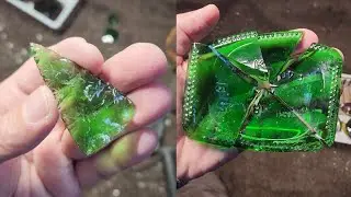 2036 - Part 1/2 - Green Glass Bottle Bottom #flintknapping