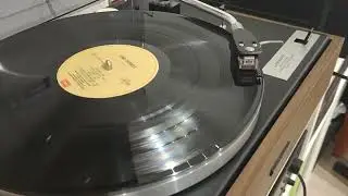 Pioneer PL 12 Classic turntable