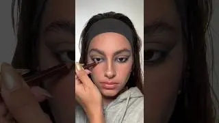 Channeling my alter ego with makeup | sharp grunge makeup