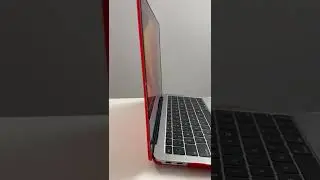 2018 MacBook Air Screen Test 😲 #shorts