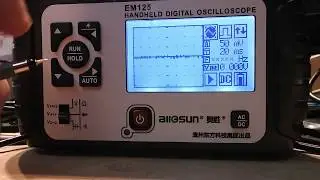 The EM125 Handheld Digital Oscilloscope