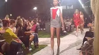 LFW S/S 2010: Julien Macdonald finale| Grazia UK