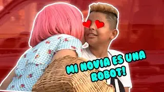 Puco y la niña bionica