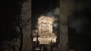 4347: Stunning cold-fireworks waterfall lights up ancient building in China