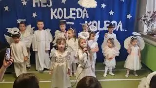 Zaśpiewajmy kolędę Marysia i Emilka