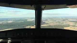 Landing at Frankfurt Hahn, cockpit view A320