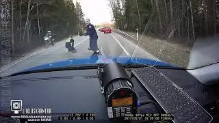 Polizei stoppt Raser mit Nagelbrett ! (FULL HD)