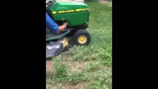 John Deere lx 178