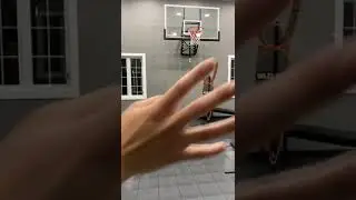 4&rsquo;11 kid dunks on 10ft #shorts