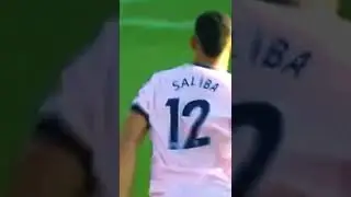 Crazy Goal from William Saliba