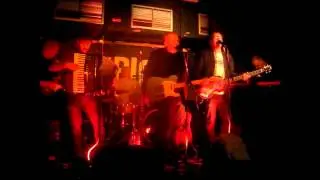 The Shapes   Little Girl ( SRP night/ Live at the Jericho Tavern, Jan 16th 2015