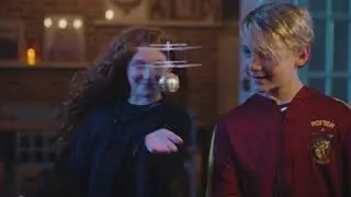 Harry Potter Aranycikesz a J&aacute;t&eacute;ktenger Web&aacute;ruh&aacute;zban