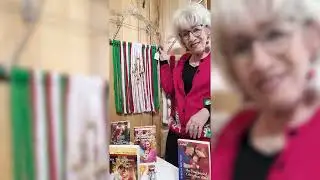 Author Tara Taylor Quinn Creates a Holiday Wall Hanging!