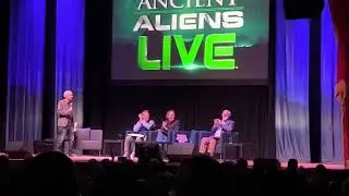 Ancient Aliens Live - David Childress & Giorgio Tsoukalos introduction (Lynn, MA)