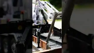Incredible RC Concrete Pump Truck Pours Real Concrete! 🤯