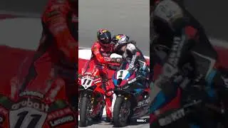 Toprak and Bulega congratulating post Race 1 🤝 | 2025 #PortugueseWorldSBK 🇵🇹
