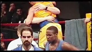 James Onnikian : USA Boxing : Curtis Jones. 3 rounds