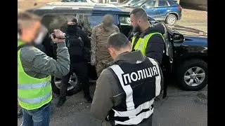 Поліцейські Києва затримали групу наркодилерів, які збували у столиці кокаїн, амфетамін та канабіс