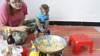 AMG!! Donal Cook Egg Fried Rice For Breakfast, Donal So Much Like Cook Egg Fried Rice