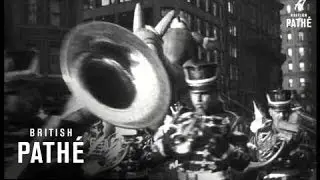 Santa Claus Parade Rolls Down Broadway - Christmas Parade (1914-1919)