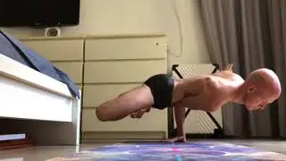 Ekahasta Mayurasana/One Arm Peacock