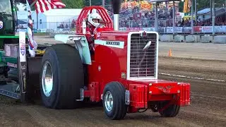 Tractor Pulling: Super Farm Tractors. PPL Mt Sterling, Illinois 2023.