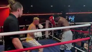 NLFC: Jeff The Lionheart Carico Vs Tim Wade Fist Giving Expo