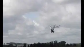 Hubschrauberstart eines MI26 vom Flugplatz Eggenfelden / Zainach
