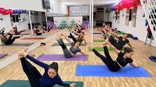 Side, twisting yoga class, Vietnam 🇻🇳 #livevideo #viralvideo #sidebend #twistingyoga #youtubevideo ￼