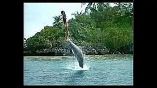 Lisa Jakub swimming (Bermuda Triangle)