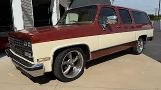 Красивый классический внедорожник Squarebody Suburban 1990 года с инжекторным двигателем, без ржа...