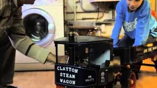 Frits en zijn stoommachine werkplaats / Steam machine engine
