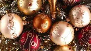 Carol Of The Bells ~ played by Clelia Reardon