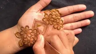 Simple flower mehndi design kese bnate he ll mehndi designs ll