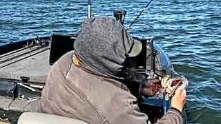 Full video of using livescope but not live scoping I felt something scanned and saw my bait and fish