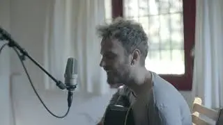 HENRIO - Who Am I? (Live)