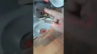 Colocando Danger em esquadrejadeira telescópica Skill 3311