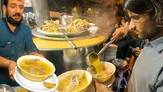 Pakistan Street Drink | Afghan Brothers Selling Special Yakhni Soup | Peshawari Chicken Yakhni Soup