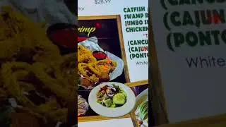 Субботние блюда: Ассорти из морепродуктов на гриле и шашлык из креветок в Хьюстоне.