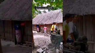 kampung adat Suku Boti