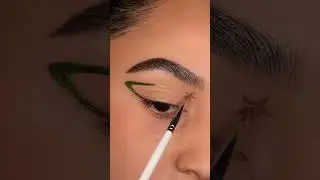 Duo Chrome Graphic Liner using Glisten Cosmetics Jewels and Chameleon Wet Liners 👑🦎