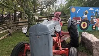 Apple Picking | Wagon Ride at Chudleigh's Farm in Milton Ontario