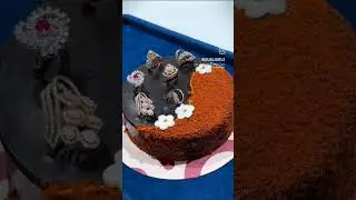 Urjaa Jewels entering to bakery!! 🤩🤩Haha just kidding 😜😉 📱+91 70962666999